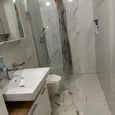 Apartmán Ori-rent Golem (Tirana)